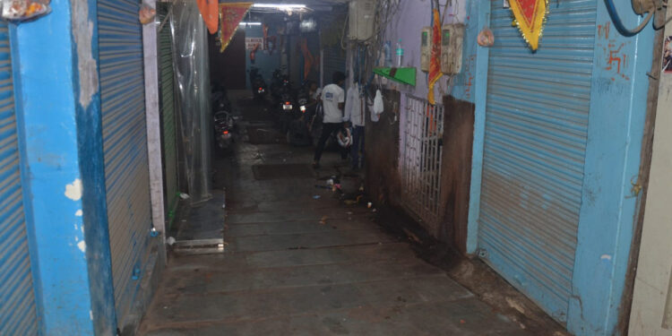 चोर नहीं, चोर की अम्मा को पकड़ते तो नकली दवा न बनती और न बिकती