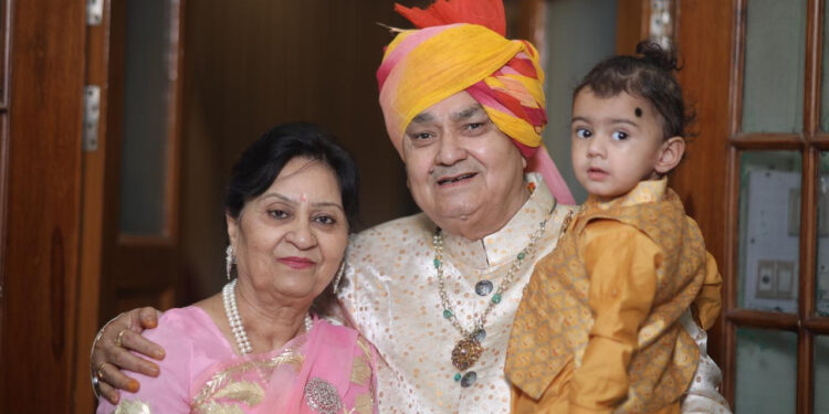 नेपाल से शाह घराने की बहू बोलीं, कैसे आऊं भैया, एयरपोर्ट बंद है…