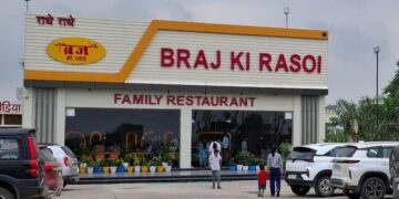 मदद के एक ‘मैन्यू’ से पत्तल और मिट्टी के बर्तनों में भोजन की आइकॉन बन गई ‘ब्रज की रसोई’