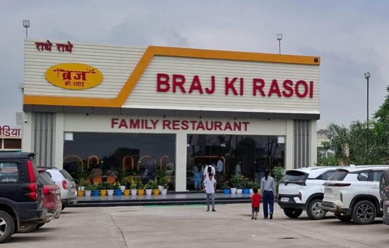 मदद के एक ‘मैन्यू’ से पत्तल और मिट्टी के बर्तनों में भोजन की आइकॉन बन गई ‘ब्रज की रसोई’